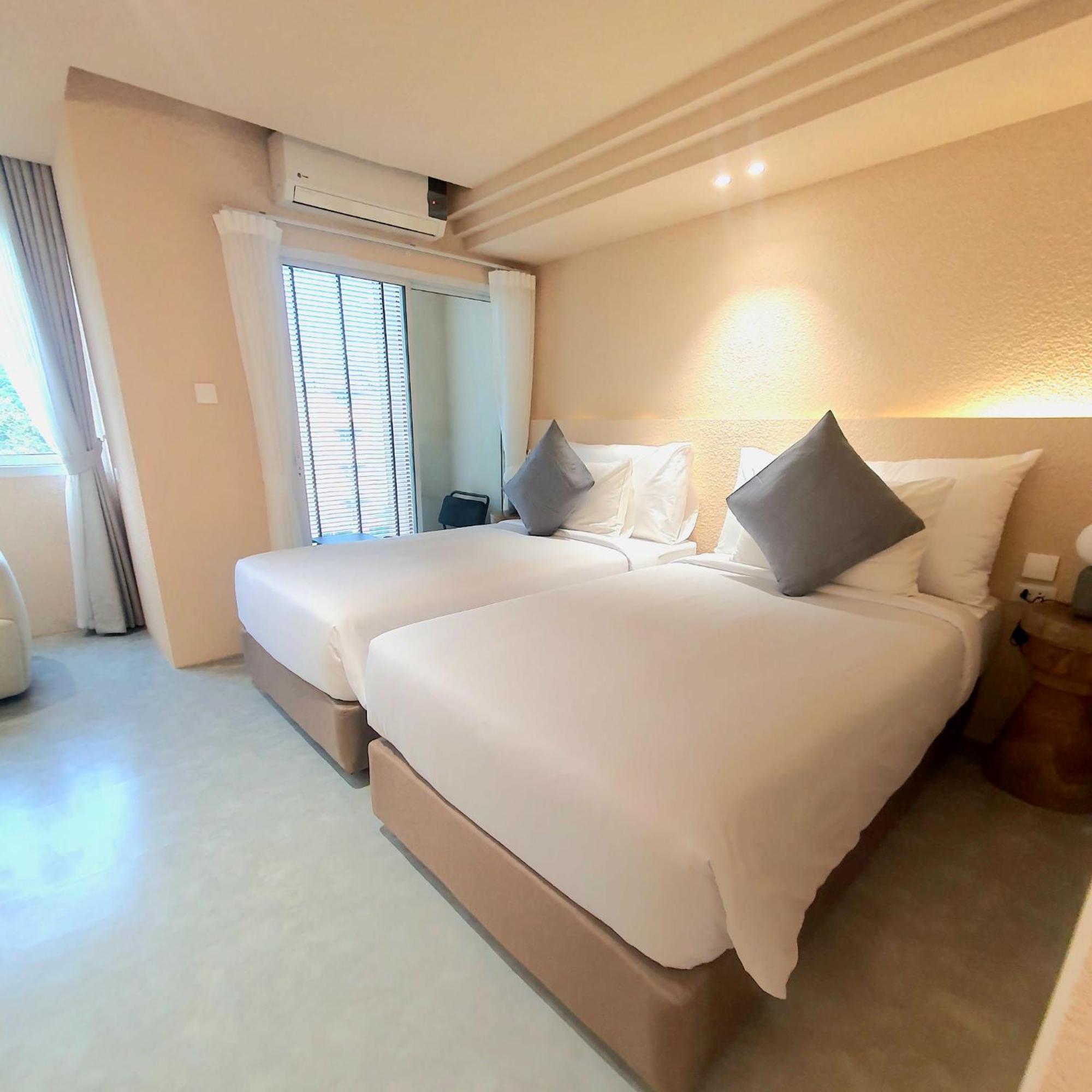 Mai Hotel Чиангмай Экстерьер фото