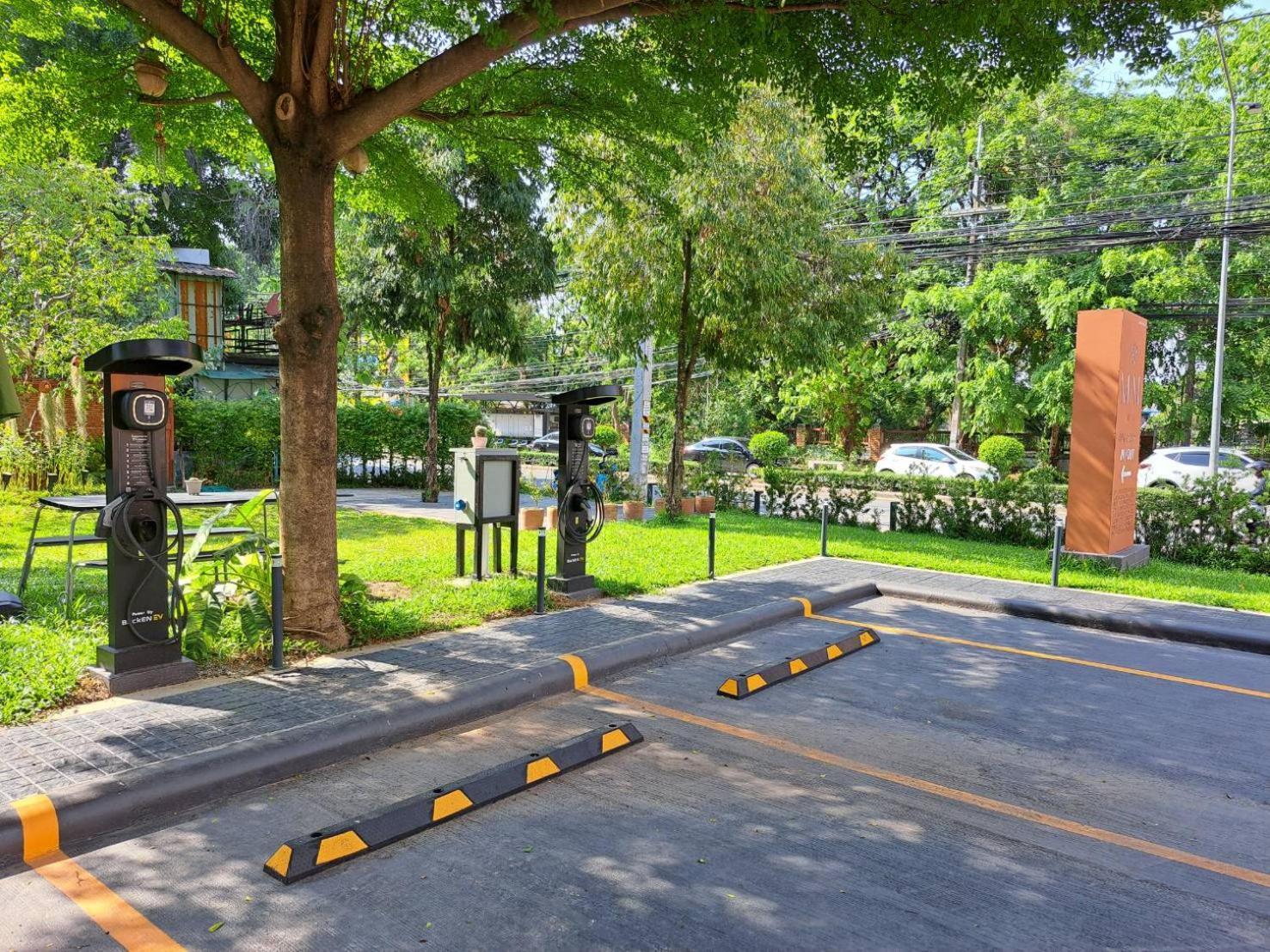 Mai Hotel Чиангмай Экстерьер фото
