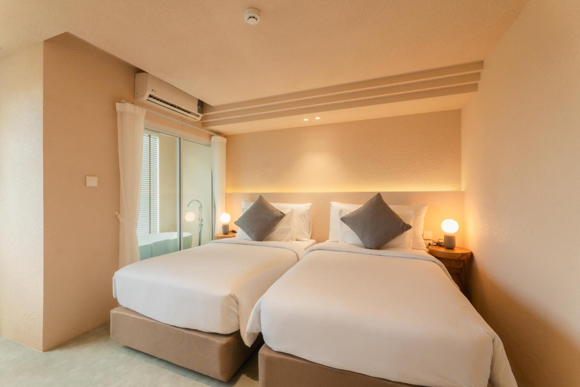 Mai Hotel Чиангмай Экстерьер фото